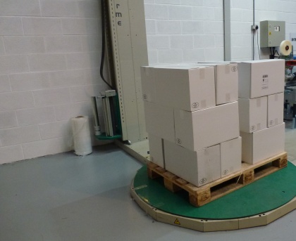 Semi-Automatic Pallet Wrapping